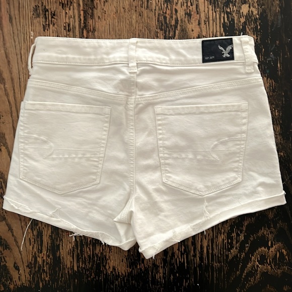 American Eagle White Shorts Sz 8 - Picture 2 of 4
